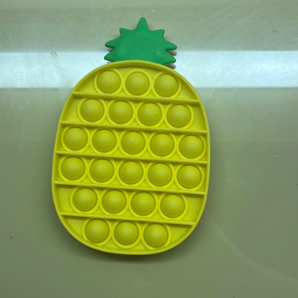 pineapple pop it